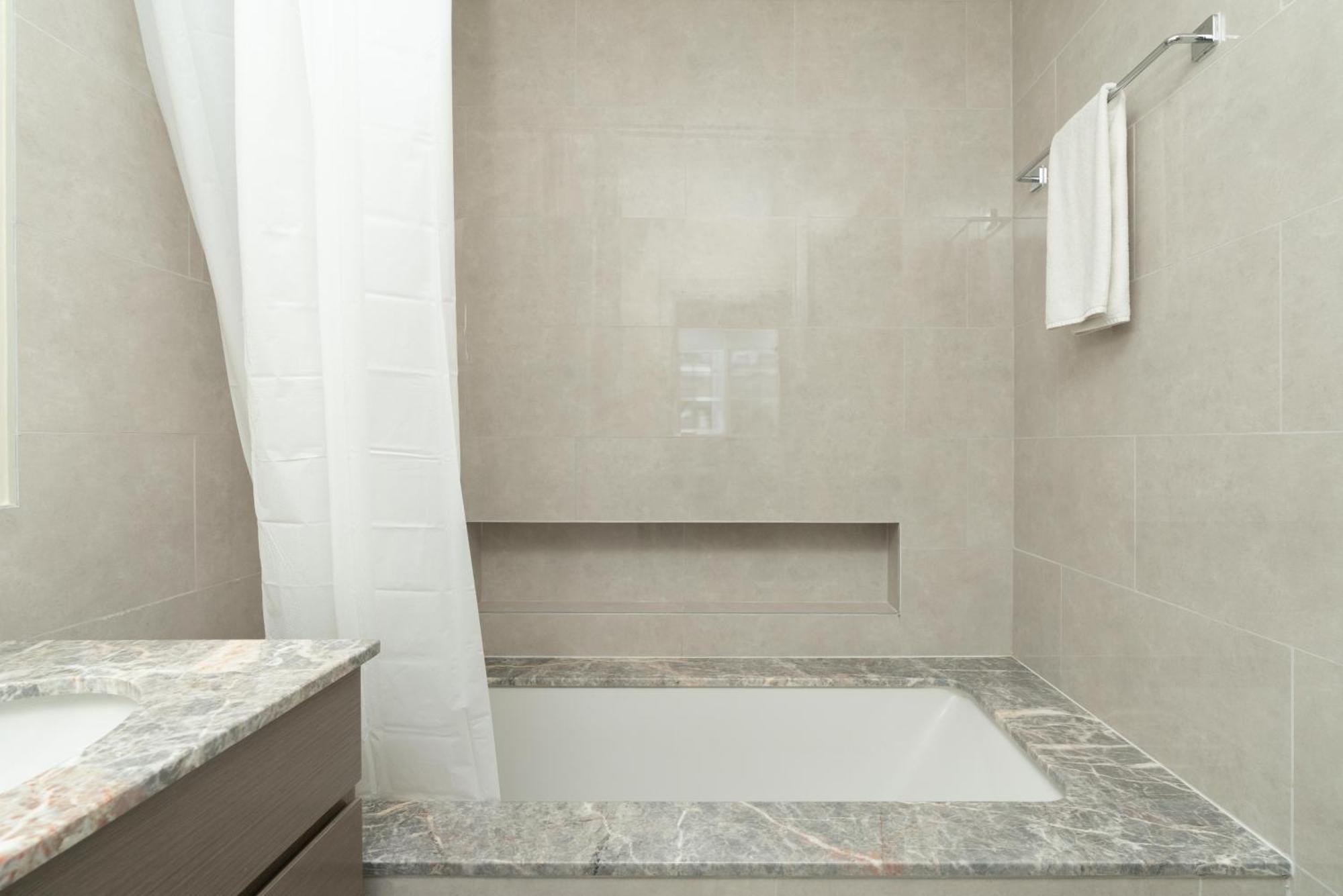 Luxury At Summerprices Downtown Dxb Apartment